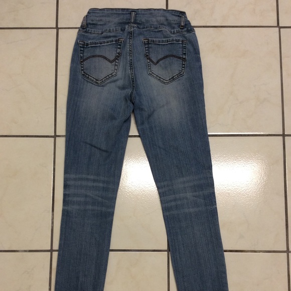 Refuge Women’s Distressed High Waisted Jeans Sz 2 - Picture 5 of 6